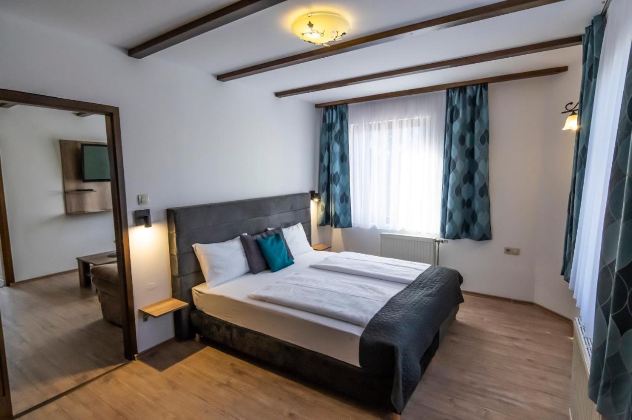 Hotel Bacchus Keszthely Exterior foto